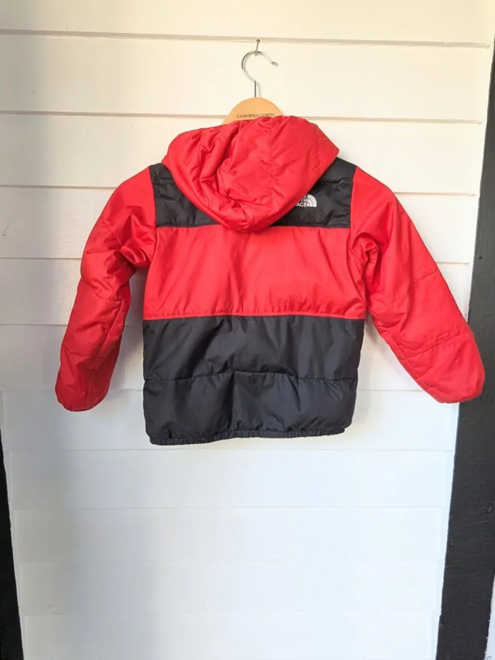 THE NORTH FACE 550 DOWN REVERSIBLE HOODED PUFFER JACKET TODDLER BOY 5T RED BLACK